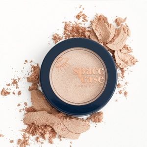 (3/30$) SPACE CASE COSMETICS Seen from Space Highlighter in 1A